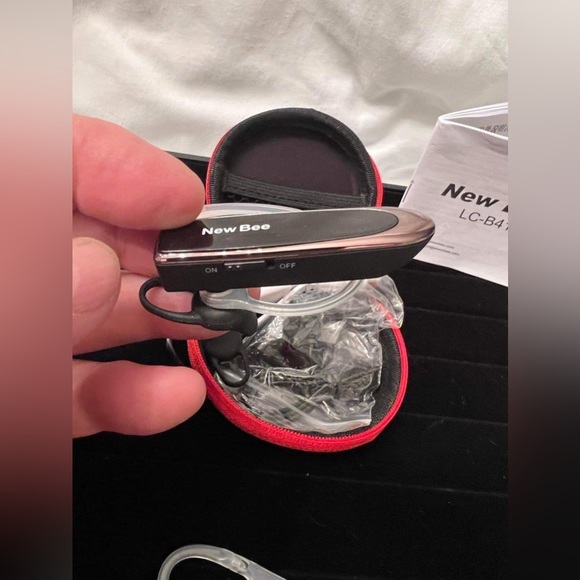 New bee Bluetooth Earpiece V5.0 Wireless Handsfree Headset with Microphone 24 - Picture 4 of 5